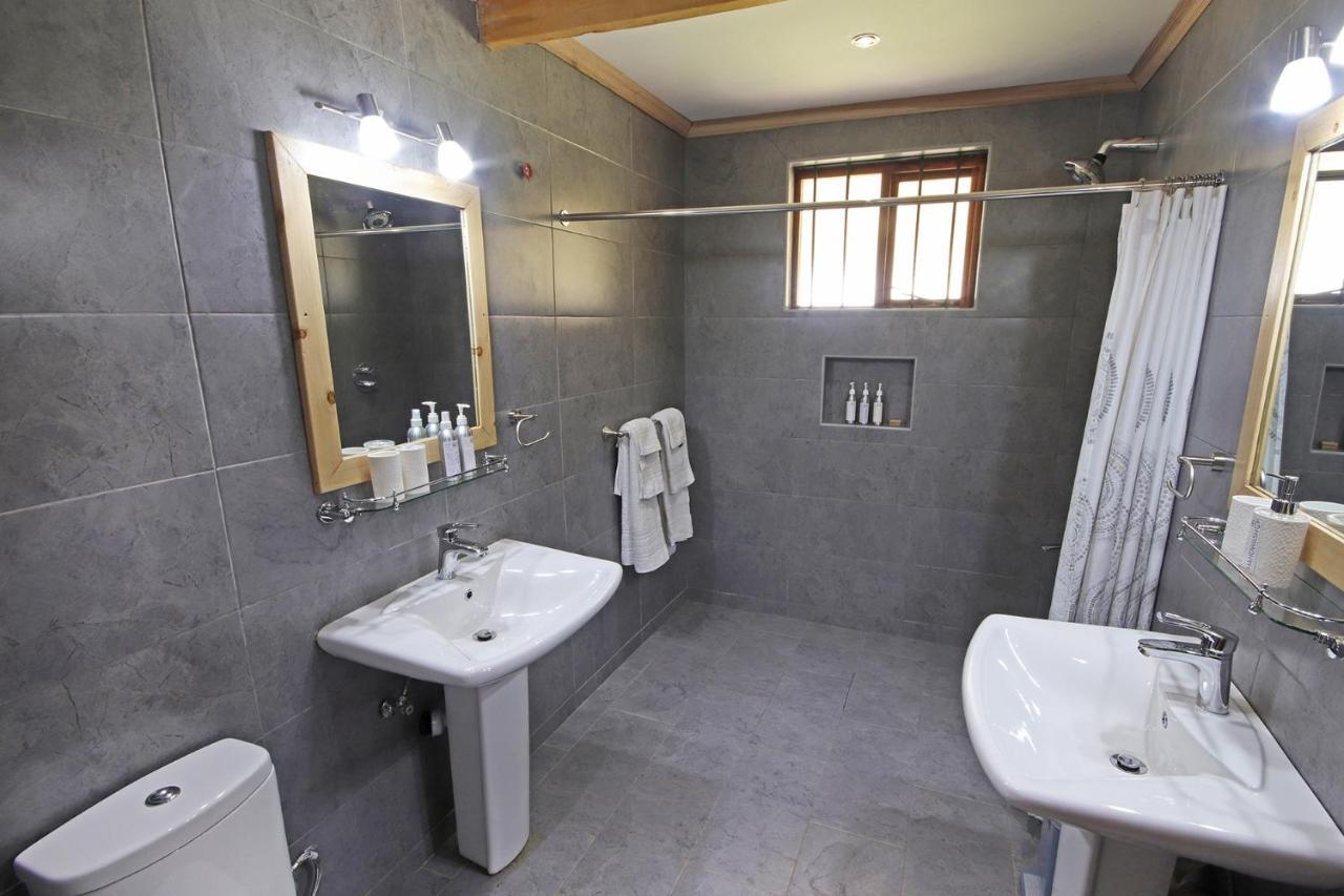 Olesamara Collection Hotell Nanyuki Exteriör bild